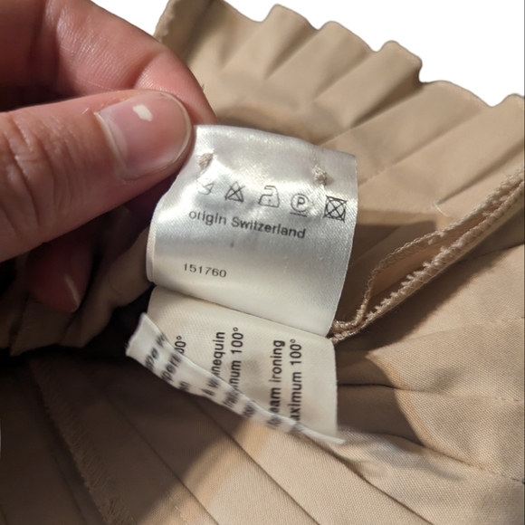 Akris Pleated Button Down Shirt - Picture 9 of 9